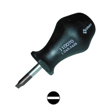 DESTORNILLADOR CORTO PLANO